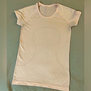 Lululemon baby pink racer top size 8